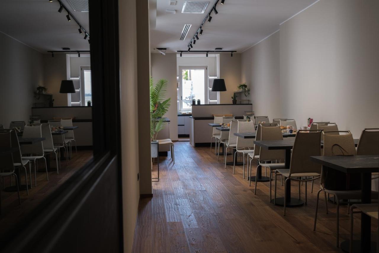 Palazzo Danisi Rooms&Suites Bari Exterior photo